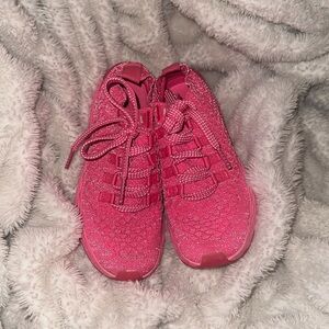 Nobull // hot pink knit runners